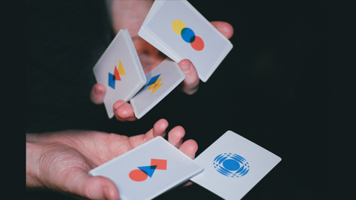 Graphic 303 Light Playing Cards - immagine 5