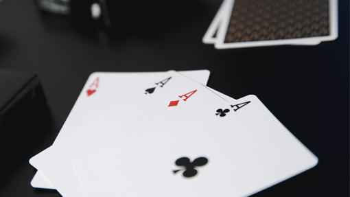 S.O.M. (Secrets of Magic) Black/Gold Playing Cards - immagine 3