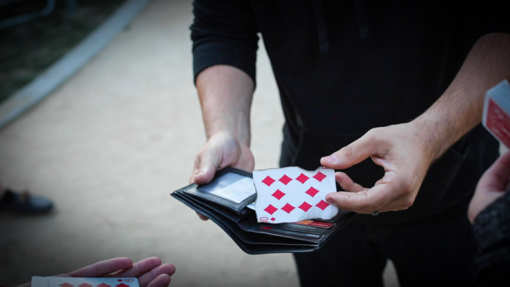 The Aficionado Fire Wallet (Gimmick e istruzioni Online) by Murphy's Magic - immagine 3