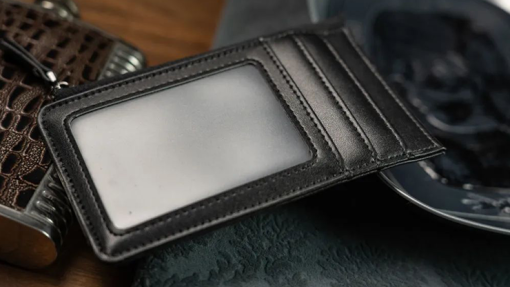 Into Wallet by TCC - immagine 3