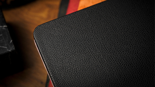 Elegant Close-up Pad (Black) by TCC - immagine 4