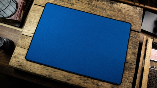 Sewn-Edge Basic Close-Up Pad (Blue) by TCC Presents