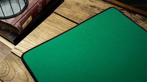 Sewn-Edge Basic Close-Up Pad (Green) by TCC Presents - immagine 2
